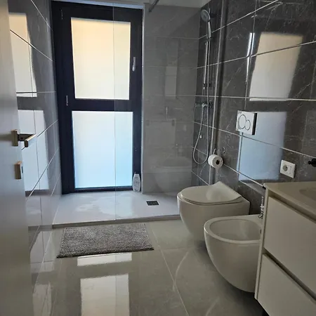 Sabotino Apartment